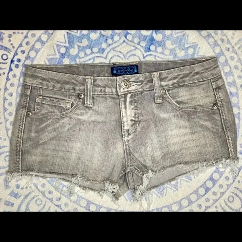 Cutoff grey jean shorts